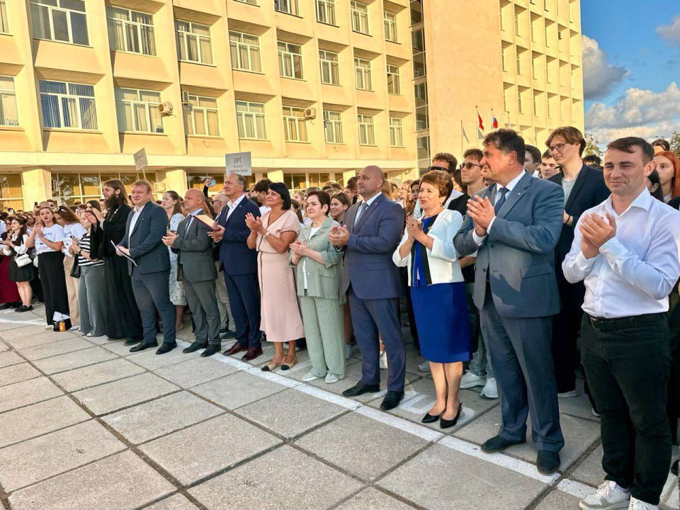 Владимир Немцев: Принял участие в праздничном мероприятии, посвящённом началу учебного года в Севастопольском государственном университете Владимир Немцев: Принял участие в праздничном мероприятии, посвящённом началу учебного года в Севастопольском государственном университете