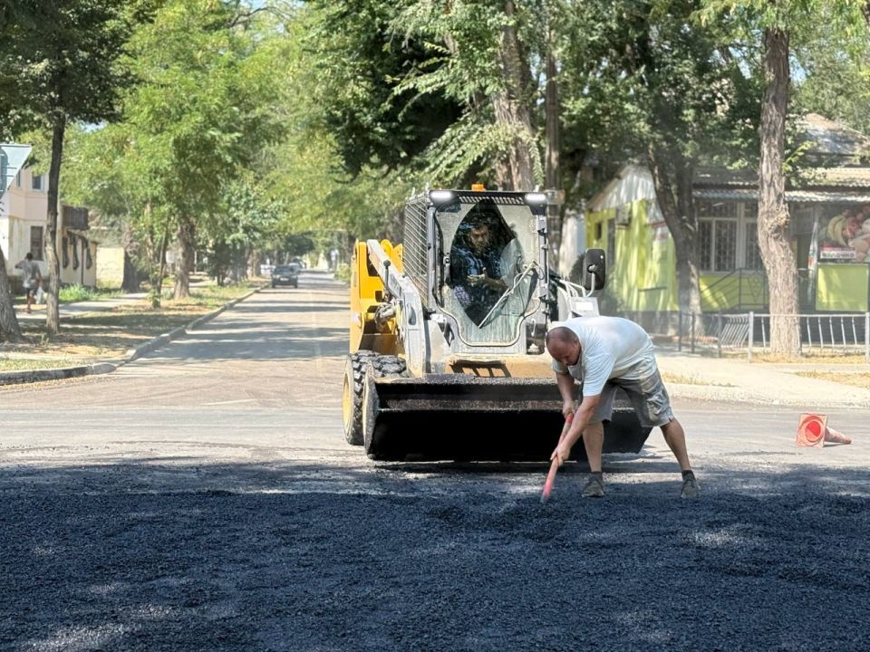 Продолжается ремонт улично-дорожной сети города Продолжается ремонт улично-дорожной сети города