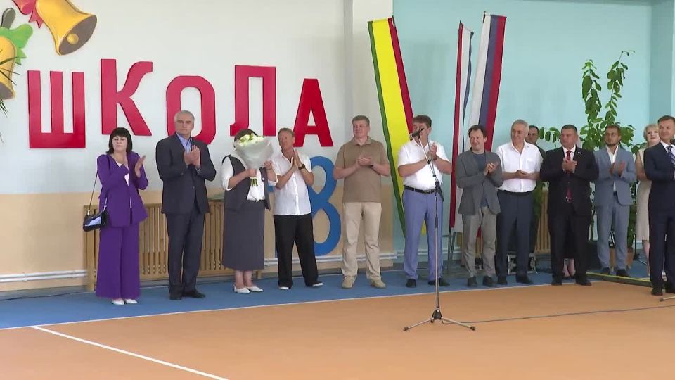  :     ,     -,           18     