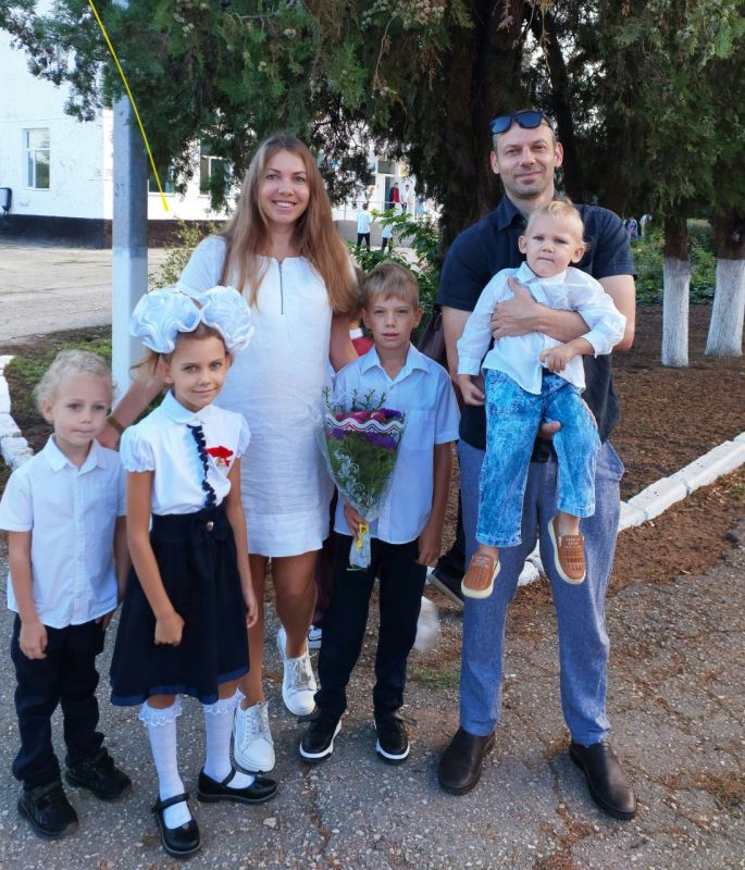 Семья из Крыма вошла в число победителей Всероссийского конкурса «Семья года» Семья из Крыма вошла в число победителей Всероссийского конкурса «Семья года»