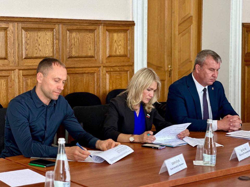 Владимир Немцев: Сегодня в Законодательном Собрании состоялось плановое заседание комитета по здравоохранению, социальной политике и поддержке семьи Владимир Немцев: Сегодня в Законодательном Собрании состоялось плановое заседание комитета по здравоохранению, социальной политике и поддержке семьи