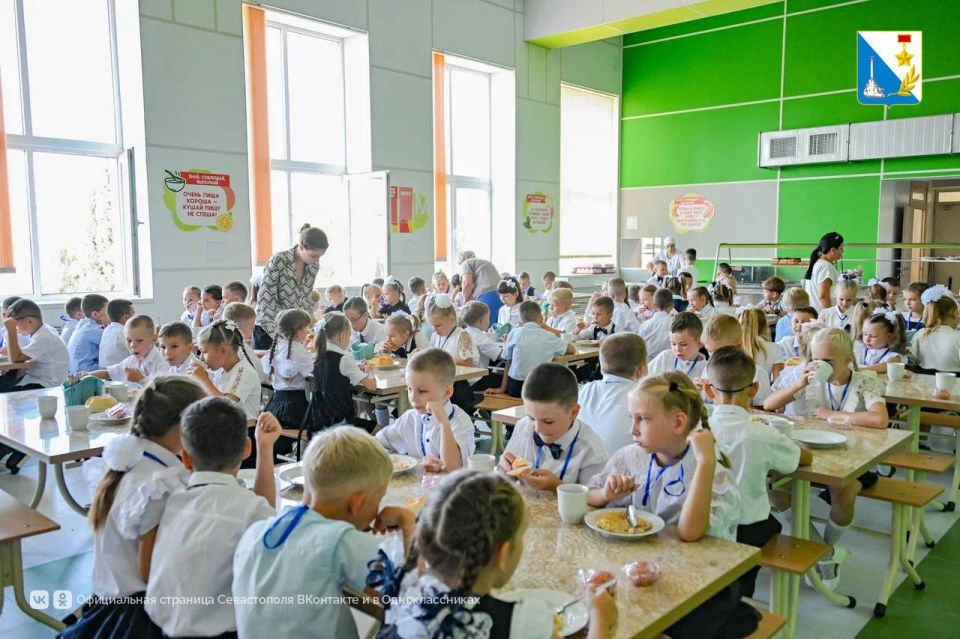 Первый учебный день в обновленной школе Первый учебный день в обновленной школе