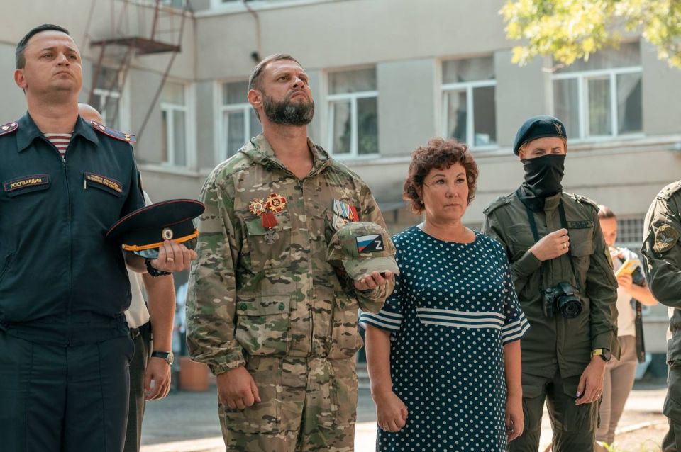 В Крыму и Севастополе Росгвардейцы приняли участие в мероприятиях ко Дню солидарности в борьбе с терроризмом