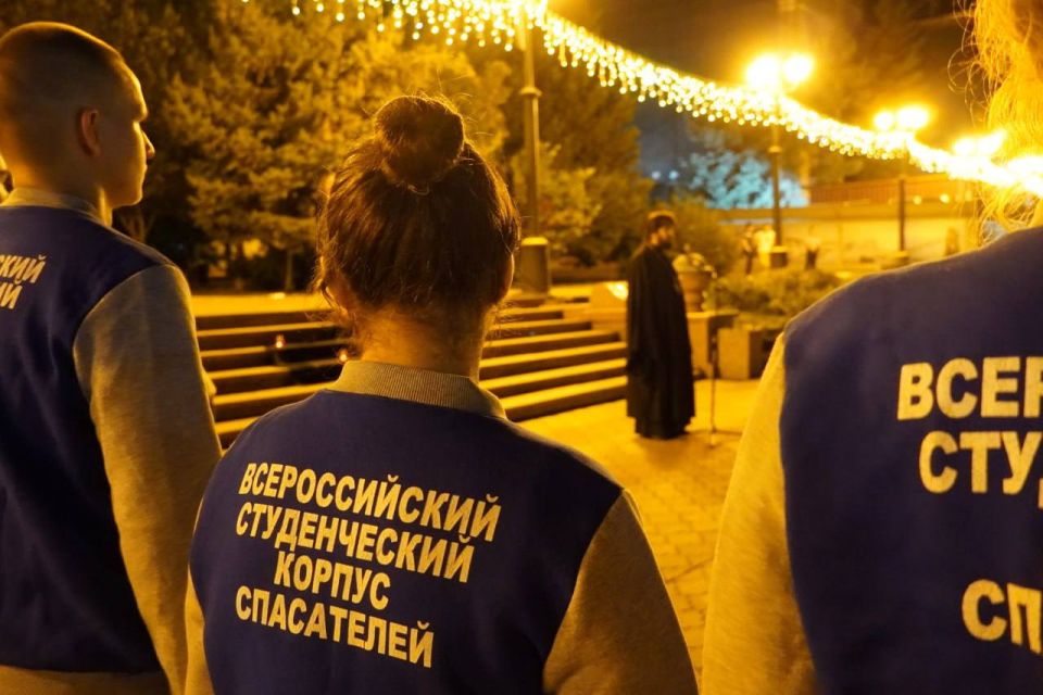 3 сентября, в День солидарности в борьбе с терроризмом, в Керчи зажгли свечи в память о тех, кто погиб в результате террористических актов 3 сентября, в День солидарности в борьбе с терроризмом, в Керчи зажгли свечи в память о тех, кто погиб в результате террористических актов