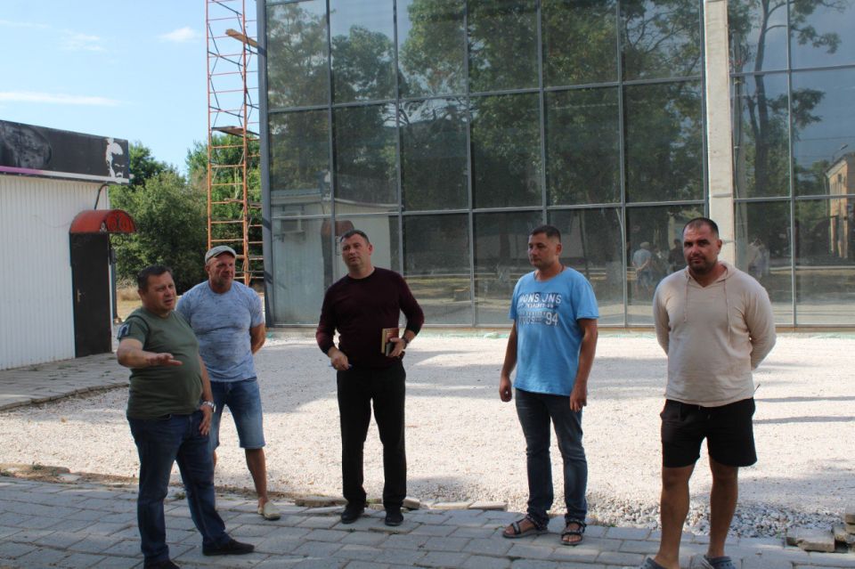 ����� ��������: � ������� ������ �������� ��������� "������" � ��������������� ���������� ������ ����