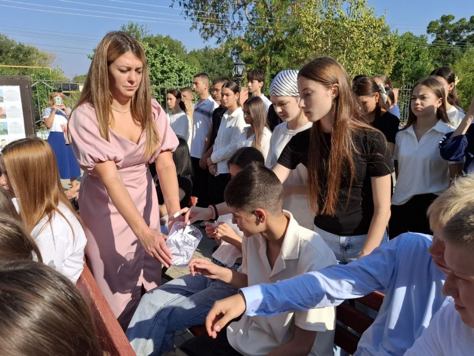 ��������� ��������: 3 �������� � ���� ������ � ������