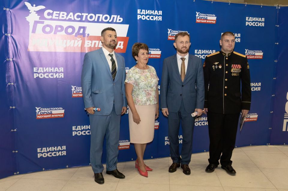 Екатерина Алтабаева: Присутствовала на встрече губернатора города Михаила Владимировича Развожаева с общественниками, врачами, педагогами, спортсменами, ветеранами, молодежью Екатерина Алтабаева: Присутствовала на встрече губернатора города Михаила Владимировича Развожаева с общественниками, врачами, педагогами, спортсменами, ветеранами, молодежью