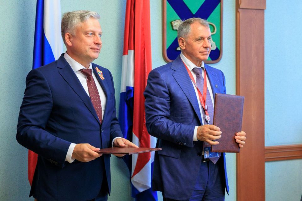 Госсовет Крыма будет сотрудничать с парламентами Дальневосточных регионов Госсовет Крыма будет сотрудничать с парламентами Дальневосточных регионов