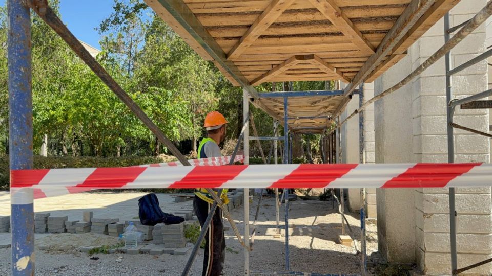 В Приморском парке приступили к ремонту арки В Приморском парке приступили к ремонту арки