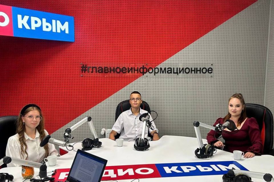 Александр Юрьев: Ученики нашей школы №7 с проектом «Акт возмездия. Геноцид жителей города Евпатории в период немецко-фашистской оккупации 1941–1944 годов» вошли в число победителей Всероссийского конкурса исследовательских... Александр Юрьев: Ученики нашей школы №7 с проектом «Акт возмездия. Геноцид жителей города Евпатории в период немецко-фашистской оккупации 1941–1944 годов» вошли в число победителей Всероссийского конкурса исследовательских...