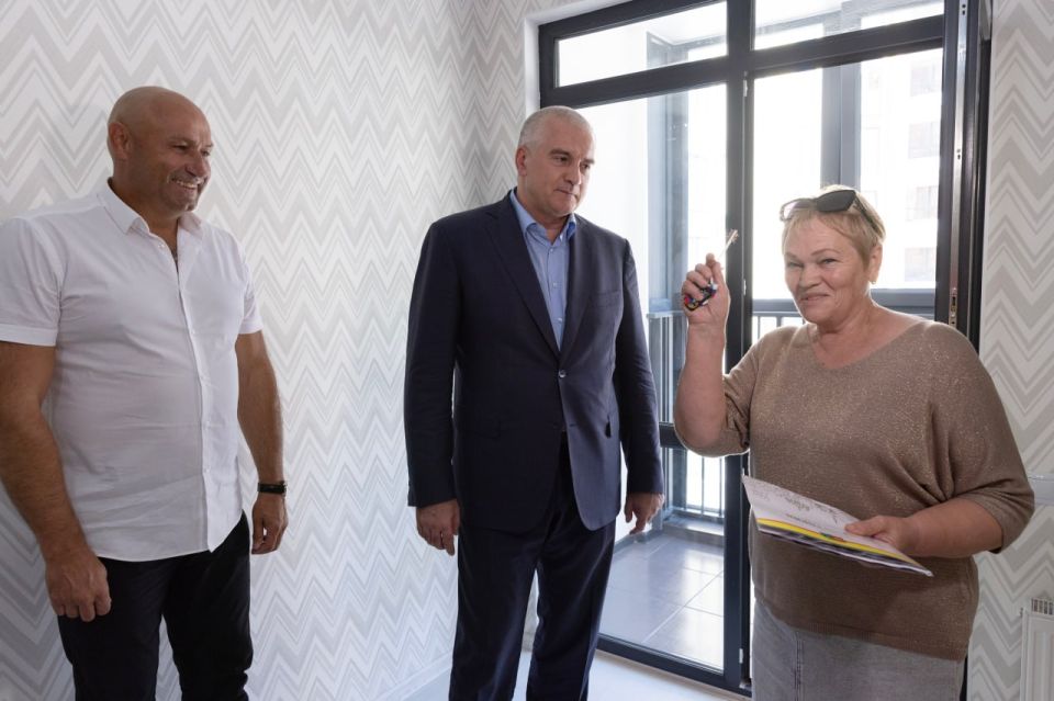  :    18 ,       , , , ,    