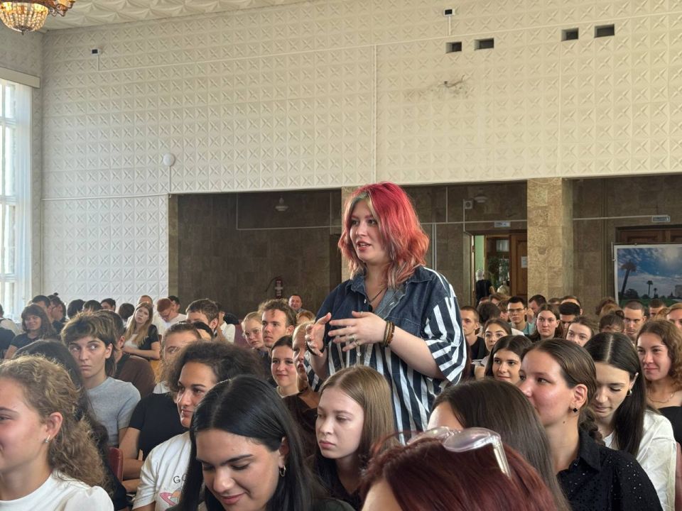 Денис Кратюк: Провел для студентов открытую лекцию в стенах Института «Агротехнологическая академия» Крымского федерального университета им. В.И. Вернадского., которую мы разделили на две важные части Денис Кратюк: Провел для студентов открытую лекцию в стенах Института «Агротехнологическая академия» Крымского федерального университета им. В.И. Вернадского., которую мы разделили на две важные части