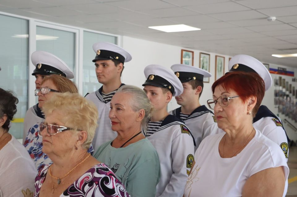 В Керчи стартовал патриотический марафон коллекционеров «Мужество защитников Отечества в наградах, знаках и значках», посвящённый 80-летию Победы в Великой Отечественной войне и окончания Второй мировой войны В Керчи стартовал патриотический марафон коллекционеров «Мужество защитников Отечества в наградах, знаках и значках», посвящённый 80-летию Победы в Великой Отечественной войне и окончания Второй мировой войны