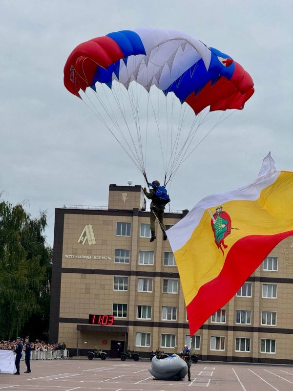 Константин Шимановский: Утро в Рязани началось с посещения присяги в Рязанском училище ВДВ Константин Шимановский: Утро в Рязани началось с посещения присяги в Рязанском училище ВДВ