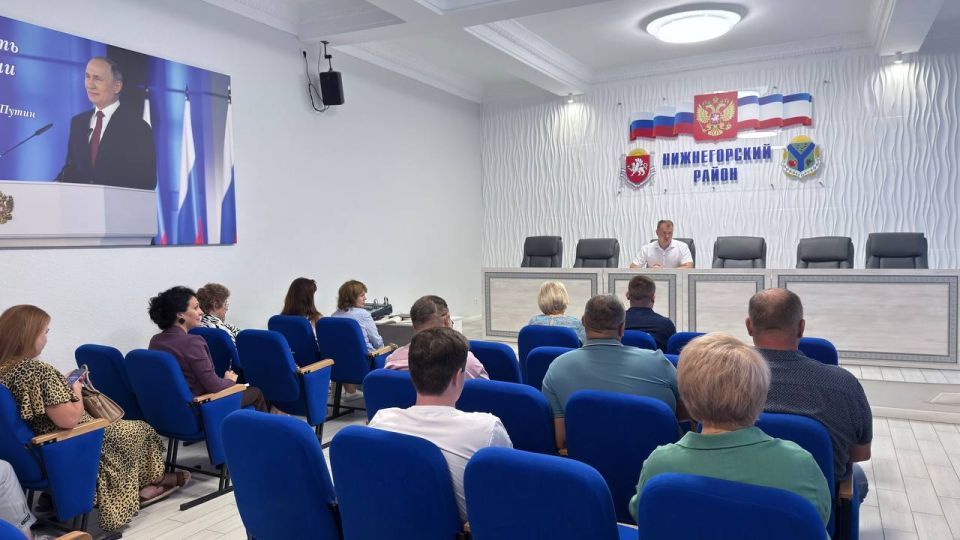 Антон Кравец: Сегодня провёл аппаратное совещание с руководителями структурных подразделений администрации района Антон Кравец: Сегодня провёл аппаратное совещание с руководителями структурных подразделений администрации района