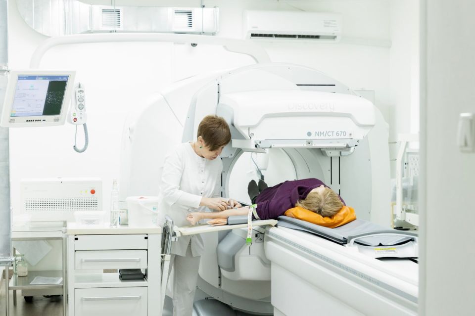  :             2027      71,3     ...