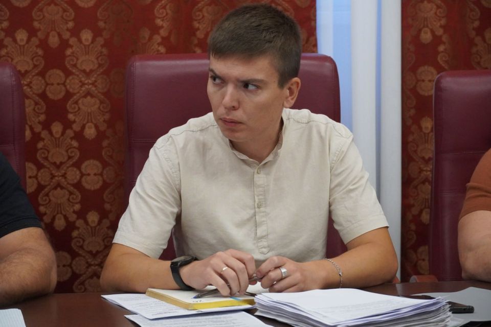На еженедельном аппаратном совещании с заместителями и руководителями структурных подразделений глава администрации Олег Каторгин подвел итоги прошлой недели, определил задачи на перспективу На еженедельном аппаратном совещании с заместителями и руководителями структурных подразделений глава администрации Олег Каторгин подвел итоги прошлой недели, определил задачи на перспективу