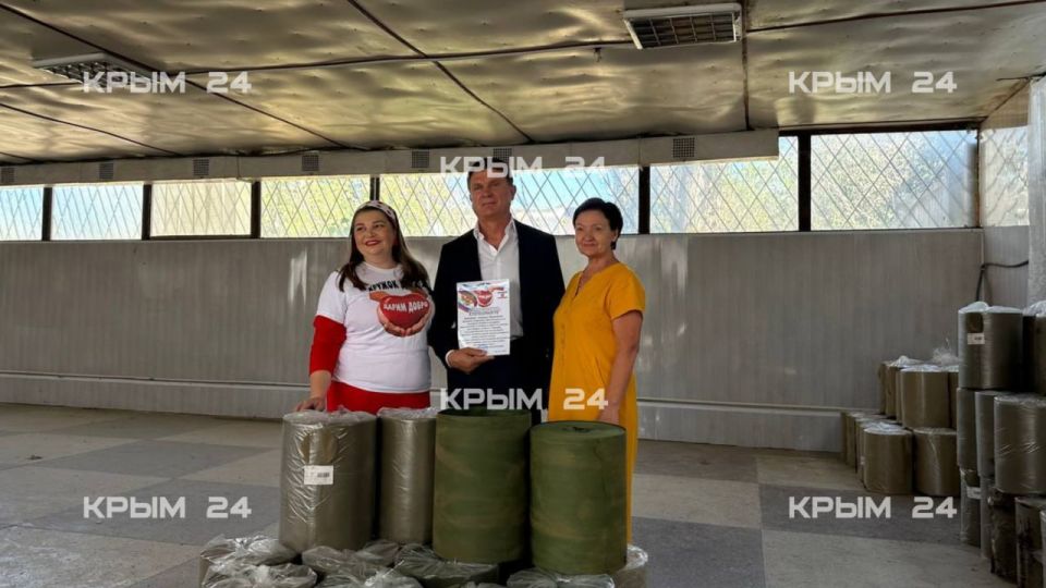 Крымским волонтёрам передали материалы для 300 масксетей бойцам СВО Крымским волонтёрам передали материалы для 300 масксетей бойцам СВО