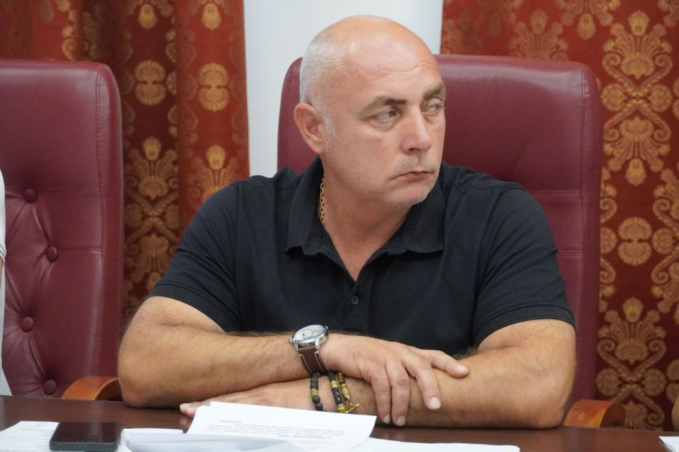 На еженедельном аппаратном совещании с заместителями и руководителями структурных подразделений глава администрации Олег Каторгин подвел итоги прошлой недели, определил задачи на перспективу На еженедельном аппаратном совещании с заместителями и руководителями структурных подразделений глава администрации Олег Каторгин подвел итоги прошлой недели, определил задачи на перспективу