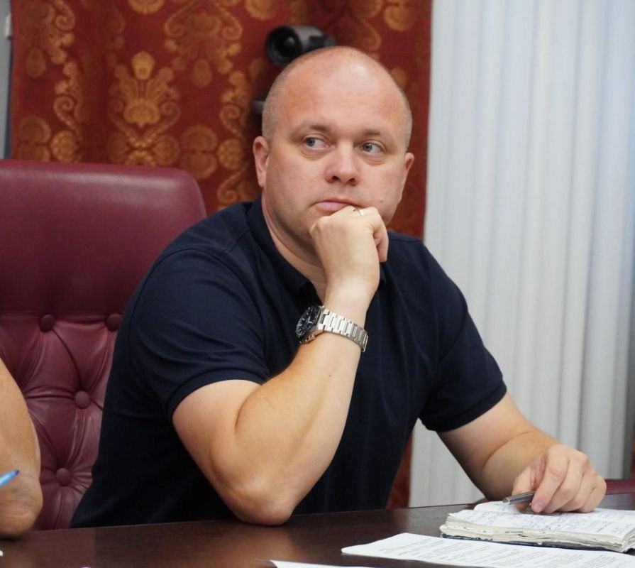 На еженедельном аппаратном совещании с заместителями и руководителями структурных подразделений глава администрации Олег Каторгин подвел итоги прошлой недели, определил задачи на перспективу На еженедельном аппаратном совещании с заместителями и руководителями структурных подразделений глава администрации Олег Каторгин подвел итоги прошлой недели, определил задачи на перспективу
