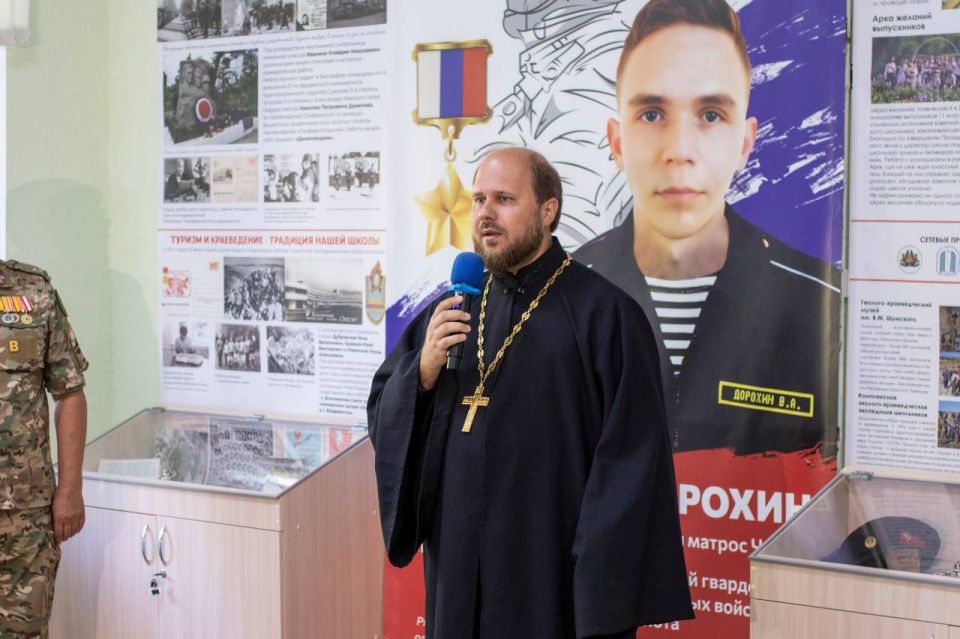 Юрий Нимченко: Сегодня, в день, когда Герою Российской Федерации Владиславу Александровичу Дорохину могло бы исполниться 25 лет, мы склоняем головы в память о его бессмертном подвиге Юрий Нимченко: Сегодня, в день, когда Герою Российской Федерации Владиславу Александровичу Дорохину могло бы исполниться 25 лет, мы склоняем головы в память о его бессмертном подвиге