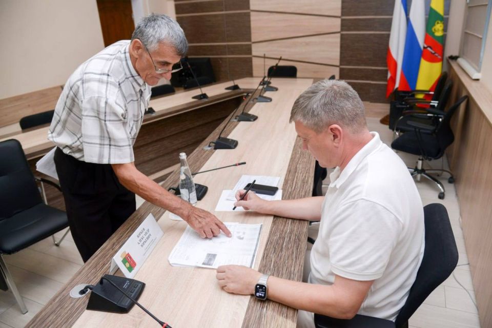 Александр Юрьев: Сегодня провёл личный приём граждан Александр Юрьев: Сегодня провёл личный приём граждан