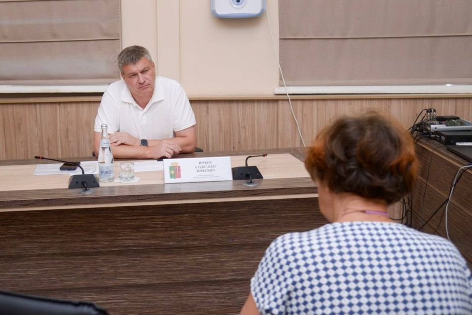 Александр Юрьев: Сегодня провёл личный приём граждан Александр Юрьев: Сегодня провёл личный приём граждан