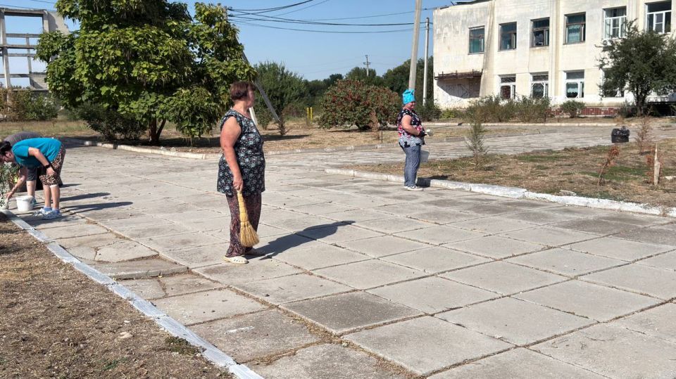 Антон Кравец: Субботник — это та добрая осенняя Акция, когда люди собираются вместе, чтобы навести порядок и сделать мир вокруг себя более уютным Антон Кравец: Субботник — это та добрая осенняя Акция, когда люди собираются вместе, чтобы навести порядок и сделать мир вокруг себя более уютным