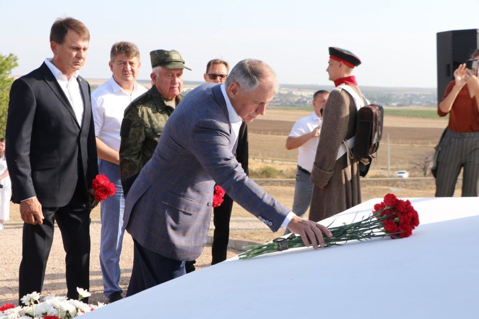 Анжелика Ястребова: На территории объекта культурного наследия регионального значения «Мемориальный комплекс – Поле Альминского сражения» в селе Вилино состоялось мероприятие, приуроченное ко Дню памяти воинов, павших в... Анжелика Ястребова: На территории объекта культурного наследия регионального значения «Мемориальный комплекс – Поле Альминского сражения» в селе Вилино состоялось мероприятие, приуроченное ко Дню памяти воинов, павших в...