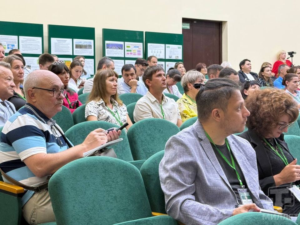 В Симферополе на Международной научной конференции «Современное состояние, проблемы и перспективы развития аграрной науки» собрались эксперты сельскохозяйственной отрасли для обмена опытом В Симферополе на Международной научной конференции «Современное состояние, проблемы и перспективы развития аграрной науки» собрались эксперты сельскохозяйственной отрасли для обмена опытом