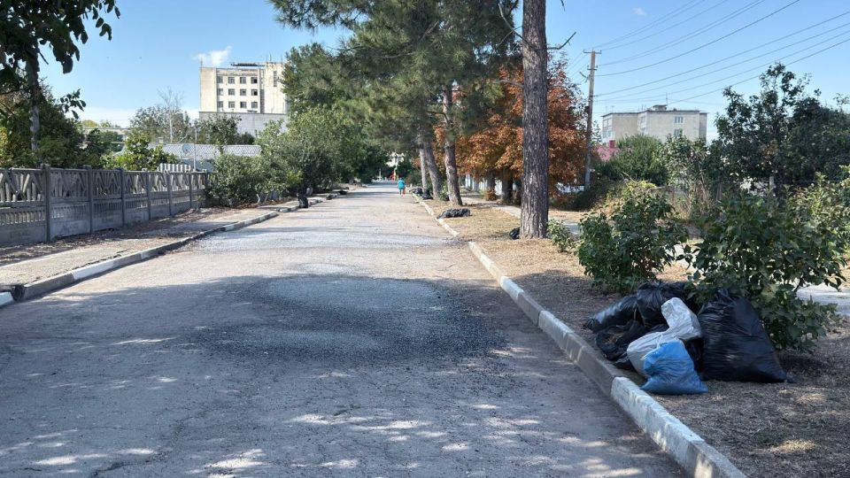 Антон Кравец: Субботник — это та добрая осенняя Акция, когда люди собираются вместе, чтобы навести порядок и сделать мир вокруг себя более уютным Антон Кравец: Субботник — это та добрая осенняя Акция, когда люди собираются вместе, чтобы навести порядок и сделать мир вокруг себя более уютным