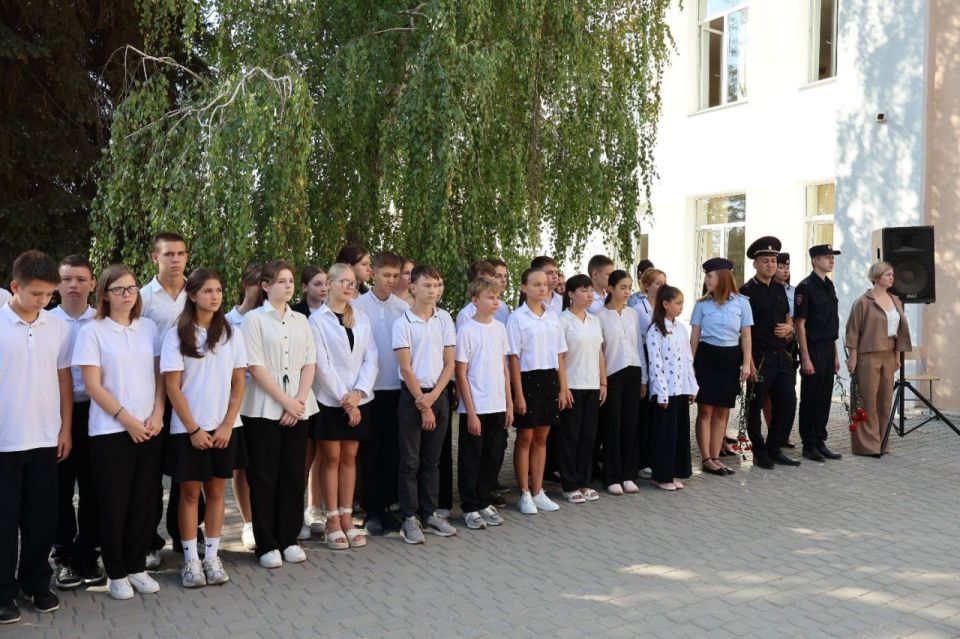 � ���� ��������������� �����-����� �1� ���������� �������� ������������ ����� ���������� ������ ����������� ������, ���������� ��������� � ���� ���