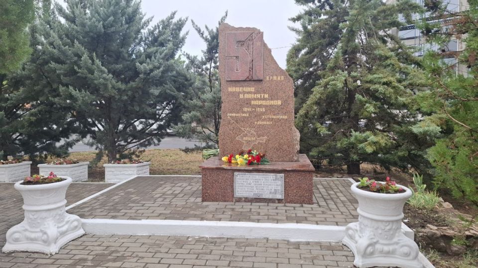 В Симферополе почтили память бойцов 51-й армии В Симферополе почтили память бойцов 51-й армии