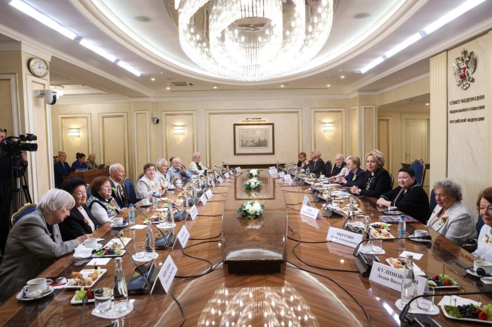 Валентина Матвиенко: Принято решение снять ограничение о пребывании в блокадном Ленинграде не менее 4 месяцев для присвоения статуса блокадника Валентина Матвиенко: Принято решение снять ограничение о пребывании в блокадном Ленинграде не менее 4 месяцев для присвоения статуса блокадника