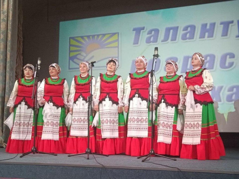 Фестиваль художественной самодеятельности граждан преклонного возраста проводится в рамках реализации Государственной программы Республики Крым «Социальная поддержка граждан Республики Крым» Фестиваль художественной самодеятельности граждан преклонного возраста проводится в рамках реализации Государственной программы Республики Крым «Социальная поддержка граждан Республики Крым»