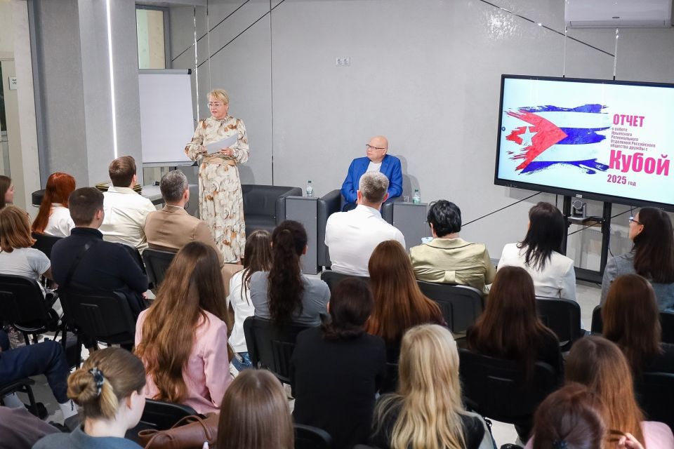 В крымскую столицу с визитом прибыл профессор, президент Российского общества дружбы с Кубой (РОДК) Алексей Лавров В крымскую столицу с визитом прибыл профессор, президент Российского общества дружбы с Кубой (РОДК) Алексей Лавров