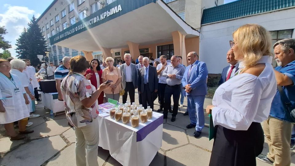 В ФГБУН "НИИСХ Крыма" состоялось торжественное открытие юбилейной, X Международной научной конференции «Современное состояние, проблемы и перспективы развития аграрной науки» В ФГБУН "НИИСХ Крыма" состоялось торжественное открытие юбилейной, X Международной научной конференции «Современное состояние, проблемы и перспективы развития аграрной науки»