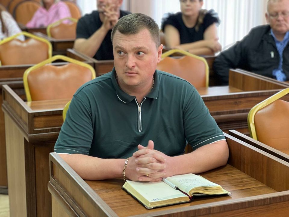 Игорь Ивин: Продолжаем выполнять поручение Главы Республики Крым Сергея Валерьевича Аксёнова по выстраиванию эффективной коммуникации с председателями МКД и работе с ресурсоснабжающими и управляющими организациями Игорь Ивин: Продолжаем выполнять поручение Главы Республики Крым Сергея Валерьевича Аксёнова по выстраиванию эффективной коммуникации с председателями МКД и работе с ресурсоснабжающими и управляющими организациями