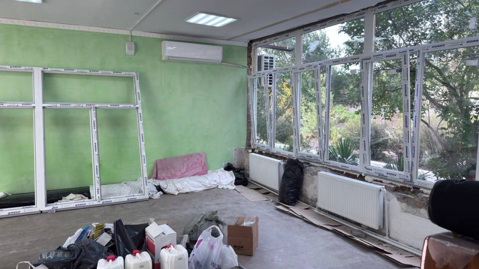 Антон Кравец: Посетил детский садик в с.Лиственное, где в настоящее время выполняются строительные работы Антон Кравец: Посетил детский садик в с.Лиственное, где в настоящее время выполняются строительные работы