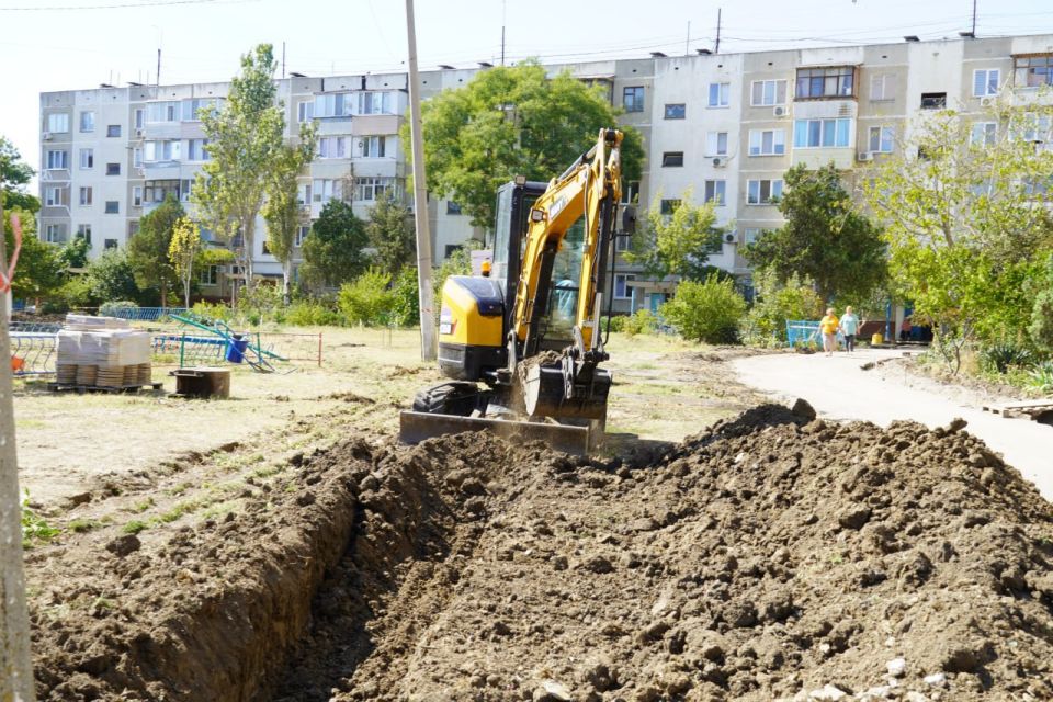 В Керчи с рабочим визитом побывали Председатель Совета министров Республики Крым Юрий Гоцанюк, Министр жилищно-коммунального хозяйства РК Захар Щегленко В Керчи с рабочим визитом побывали Председатель Совета министров Республики Крым Юрий Гоцанюк, Министр жилищно-коммунального хозяйства РК Захар Щегленко