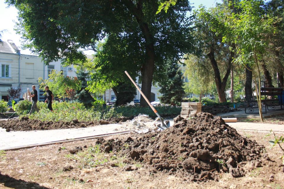 Владимир Ким: Продолжается работа по устройству систем автоматического полива зелёных насаждений на территории округа Владимир Ким: Продолжается работа по устройству систем автоматического полива зелёных насаждений на территории округа