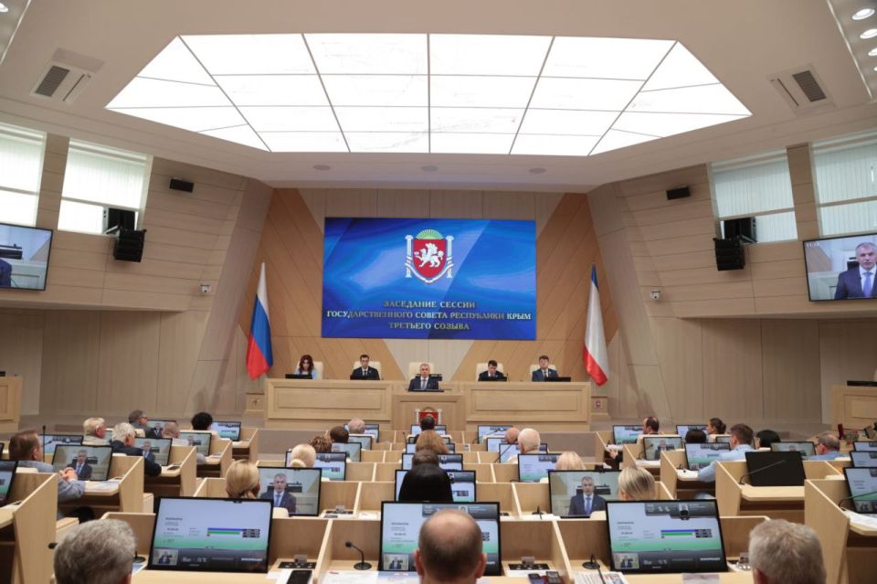 Владимир Константинов: С открытием третьей сессии Государственного Совета Крым вступает в новый политический цикл Владимир Константинов: С открытием третьей сессии Государственного Совета Крым вступает в новый политический цикл