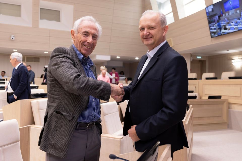  :   ,      ,      ,           ,   ...