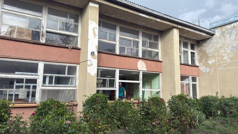 Антон Кравец: Посетил детский садик в с.Лиственное, где в настоящее время выполняются строительные работы Антон Кравец: Посетил детский садик в с.Лиственное, где в настоящее время выполняются строительные работы