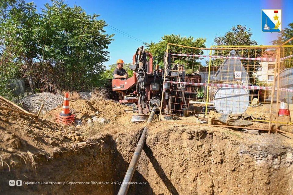 На улице Седова реконструируют часть водопроводной сети На улице Седова реконструируют часть водопроводной сети