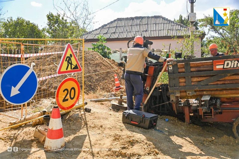 На улице Седова реконструируют часть водопроводной сети