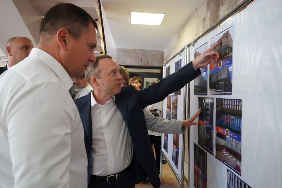 Сегодня, в канун Дня города, Керчь получила мощный импульс для развития спортивной жизни: после масштабного капитального ремонта свои двери вновь распахнул Дворец спорта «Судостроитель» Сегодня, в канун Дня города, Керчь получила мощный импульс для развития спортивной жизни: после масштабного капитального ремонта свои двери вновь распахнул Дворец спорта «Судостроитель»