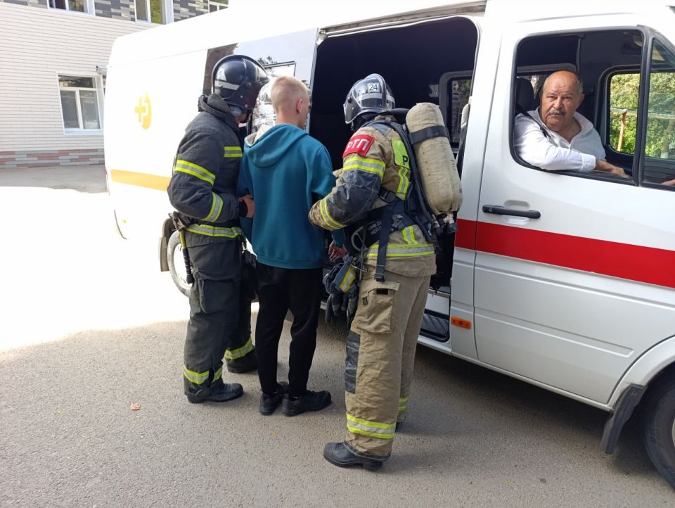 В Сакской больнице потушили условный пожар В Сакской больнице потушили условный пожар
