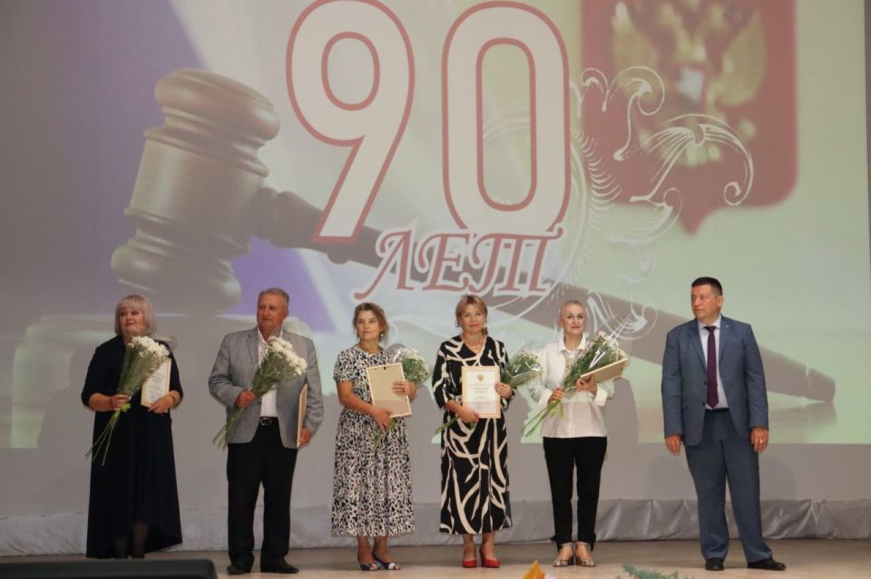 Владислав Хаджиев: Сакский районный суд отмечает свое 90-летие Владислав Хаджиев: Сакский районный суд отмечает свое 90-летие