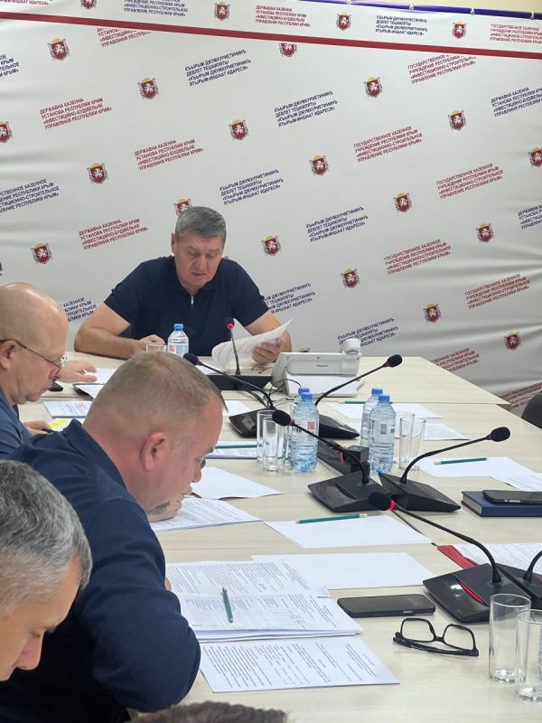 Под руководством заместителя Председателя Совета министров Республики Крым Николая Воробьева состоялось еженедельное совещание в ГКУ РК «Инвестстрой» Под руководством заместителя Председателя Совета министров Республики Крым Николая Воробьева состоялось еженедельное совещание в ГКУ РК «Инвестстрой»